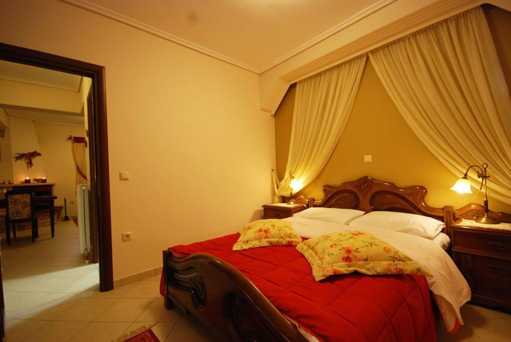 Valentini Guesthouse Карпенисион Номер фото