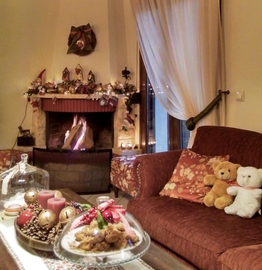 Valentini Guesthouse Карпенисион Экстерьер фото